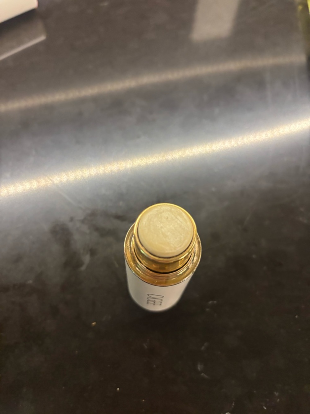 Creamy Hydration Stick Moisturizer - Neutral Cream Shade